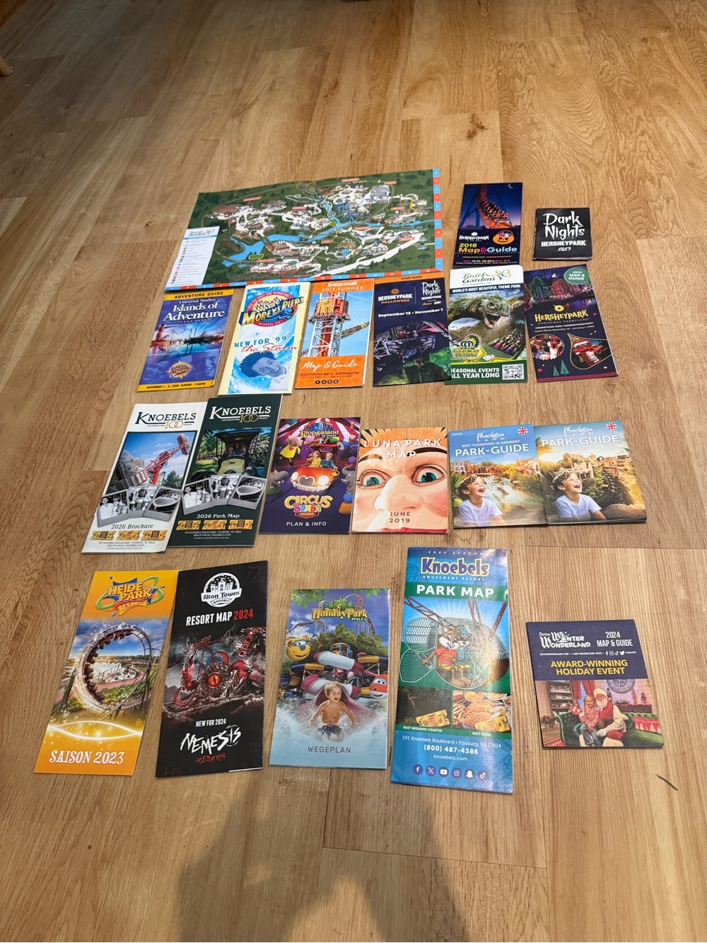 Amusement Park Map & Brochure Lot